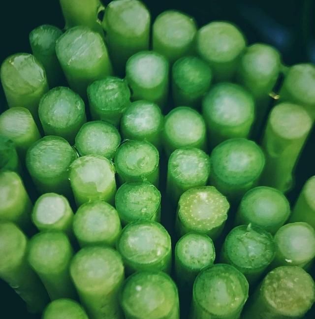 蒜苔怎样炒好吃(蒜苔怎样炒好吃又脆又嫩)图5
