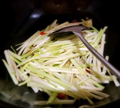 料足口感好，你一定喜欢的新手也能学会的湘菜韭黄炒肉