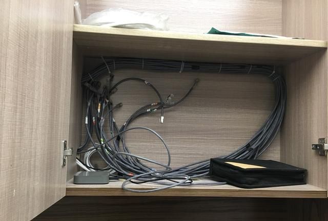 手机wifi突然断网几秒又好了