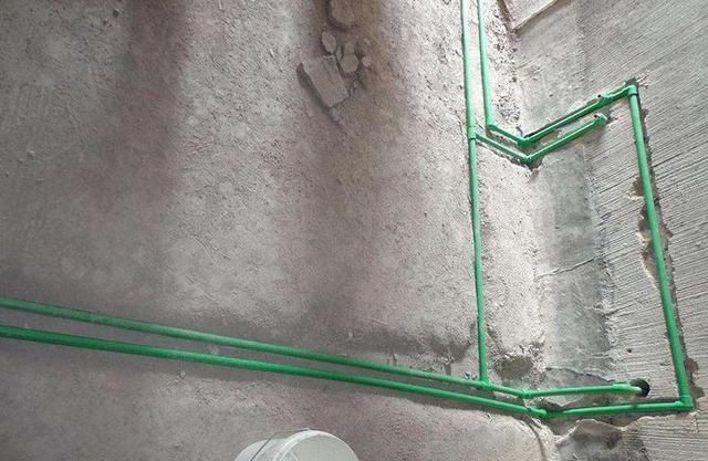 水电槽内需要防水吗,水电凹槽没干可以做防水吗